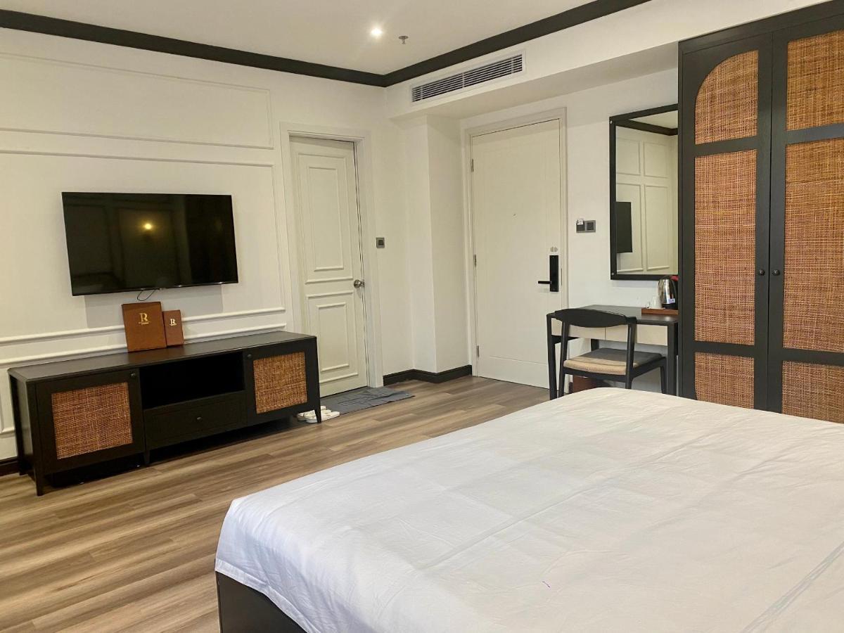 Khach San Robin Gia Nghia Hotel Exterior photo